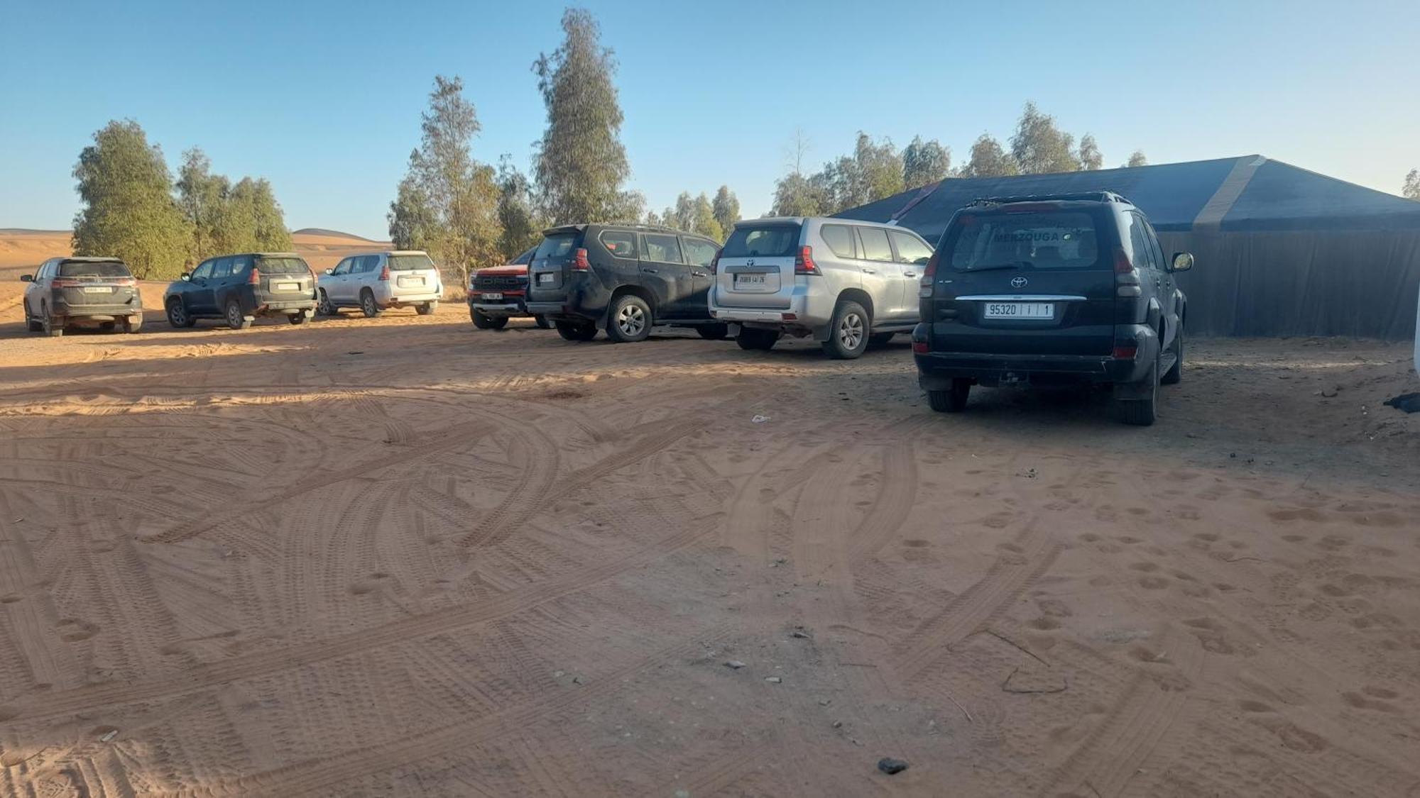 Luxury Trek Desert Camp Мерзуга Экстерьер фото